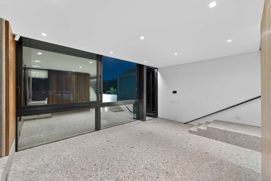 3 Bedroom Property for Sale in Oranjezicht Western Cape